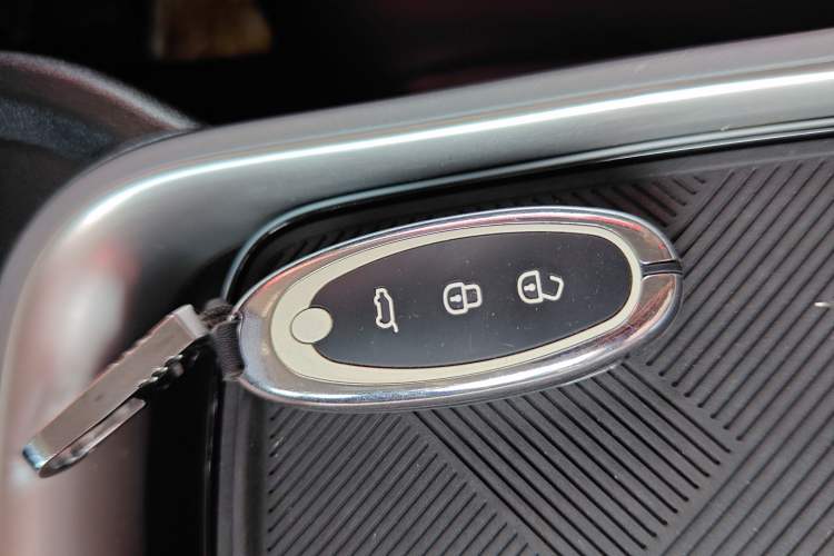 Used Dongfeng NAMMI 01 2024 330 Air Vehicle Key
