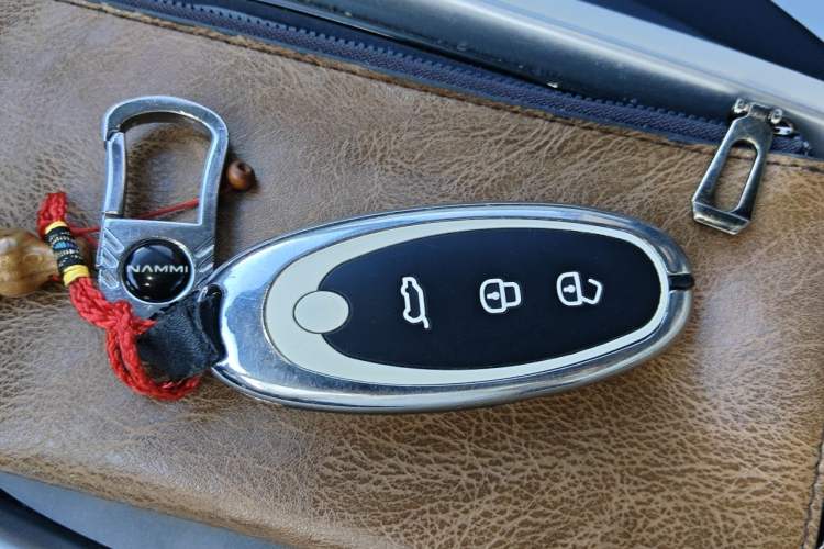 Used Dongfeng NAMMI 01 2024 New Edition 330 Air Vehicle Key