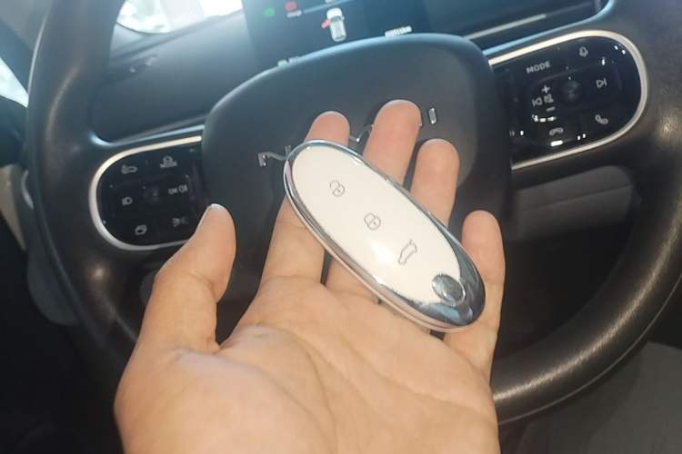 Used Dongfeng NAMMI 01 2024 New Edition 330 Air Vehicle Key