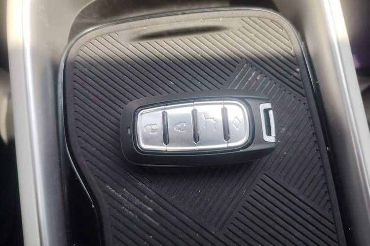 Used Dongfeng NAMMI 01 2024 330 Air Vehicle Key