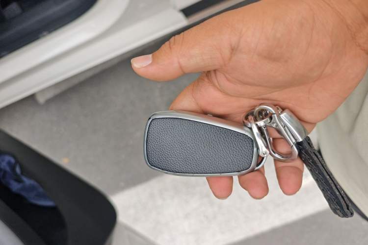 Used Dongfeng NAMMI 01 2024 New Edition 330 Air Vehicle Key