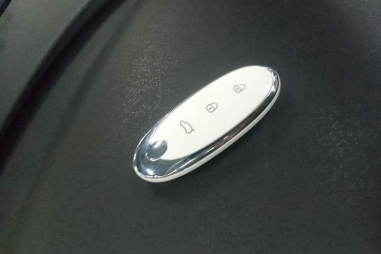 Used Dongfeng NAMMI 01 2024 New Edition 330 Plus Smart+ Vehicle Key