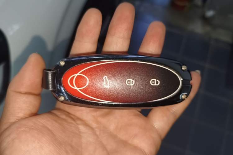 Used Dongfeng NAMMI 01 2024 New Edition 330 Air Vehicle Key