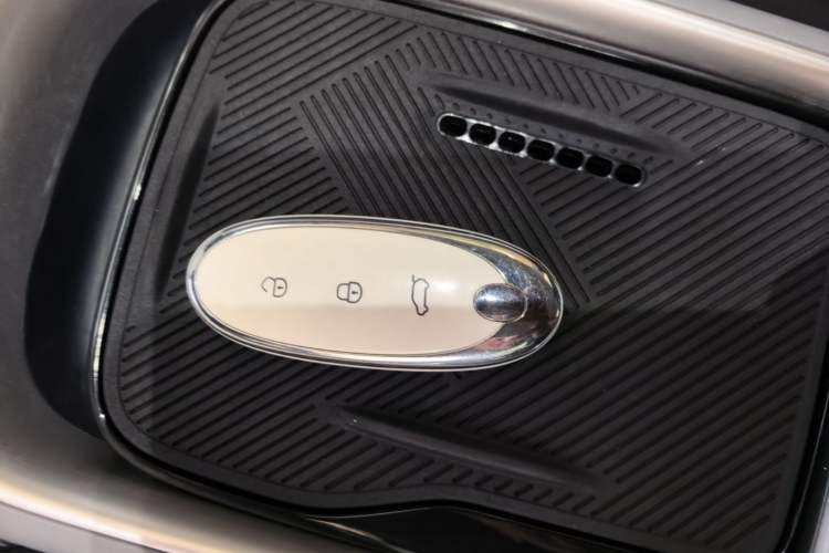 Used Dongfeng NAMMI 01 2024 330 Plus Vehicle Key