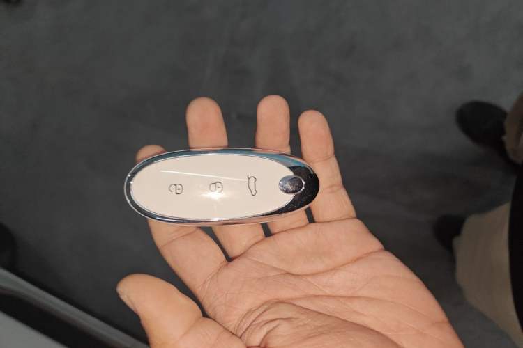 Used Dongfeng NAMMI 01 2024 New Edition 330 Air Vehicle Key