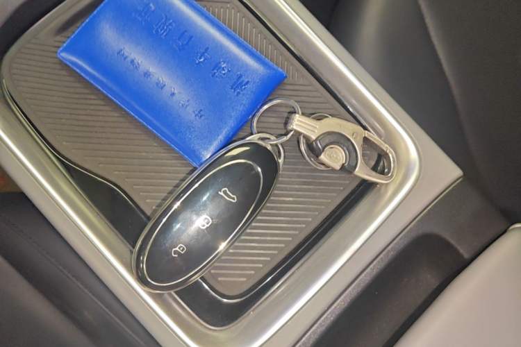 Used Dongfeng NAMMI 01 2024 New Edition 330 Air Vehicle Key