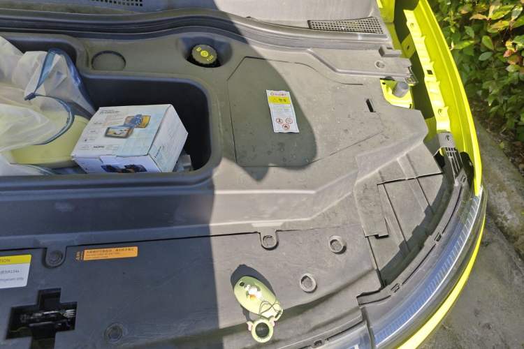 Used Dongfeng NAMMI 01 2024 330 Plus Smart+ Engine Bay Left