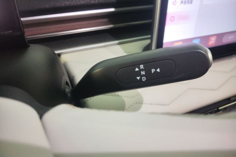 Used Dongfeng NAMMI 01 2024 330 Plus Smart+ Gear Lever