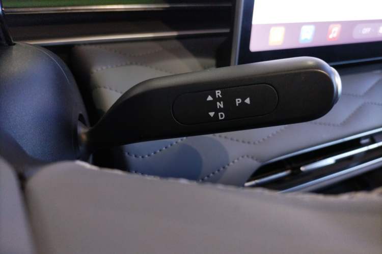 Used Dongfeng NAMMI 01 2024 430 Plus Smart+ Gear Lever