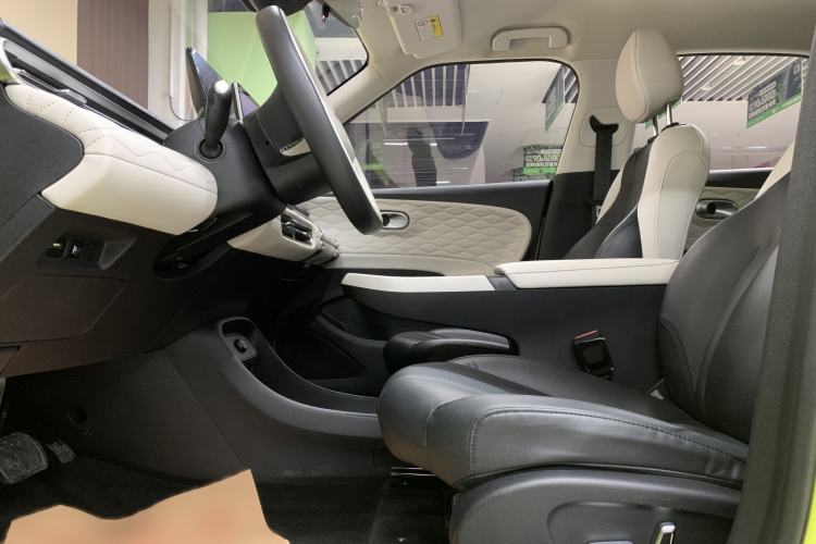Used Dongfeng NAMMI 01 2024 430 Max Smart+ Interior 2