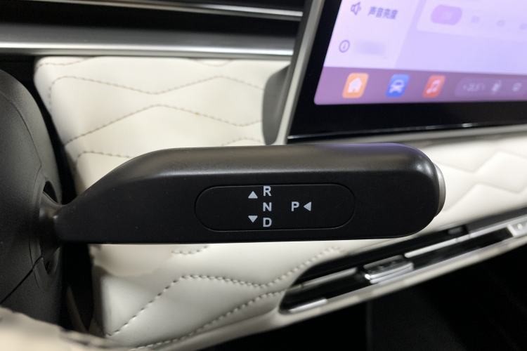 Used Dongfeng NAMMI 01 2024 430 Max Smart+ Interior 8