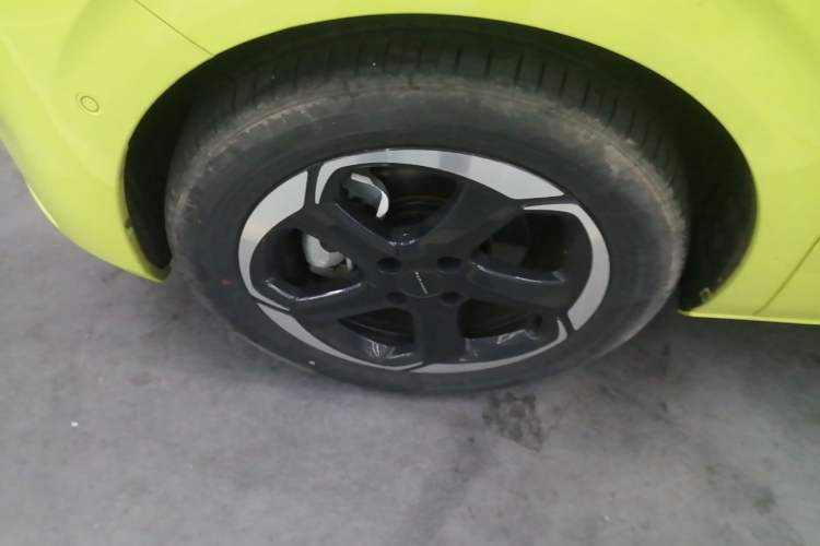 Used Dongfeng NAMMI 01 2024 430 Max Smart+ Left Front Wheel Hub