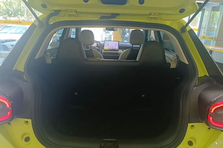 Used Dongfeng NAMMI 01 2024 430 Max Trunk