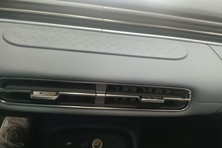 Used Dongfeng NAMMI 01 2025 330KM Youth Edition Audio And AC Panel