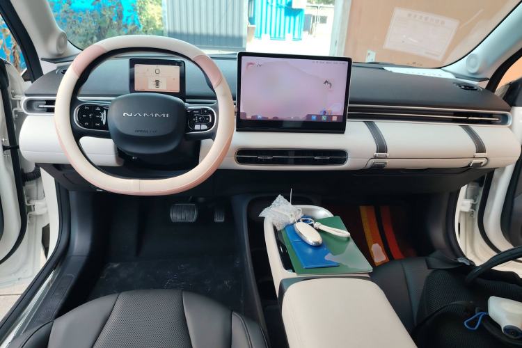 Used Dongfeng NAMMI 01 2025 330KM Youth Edition Center Console