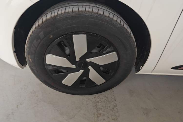 Used Dongfeng NAMMI 01 2025 330KM Youth Edition Exterior 4