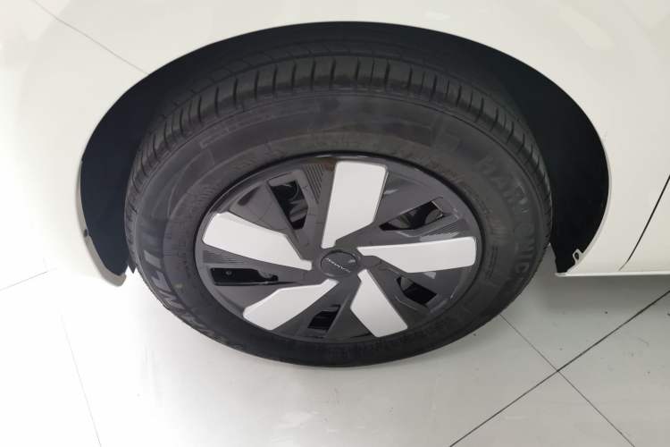 Used Dongfeng NAMMI 01 2025 330KM Youth Edition Exterior 7