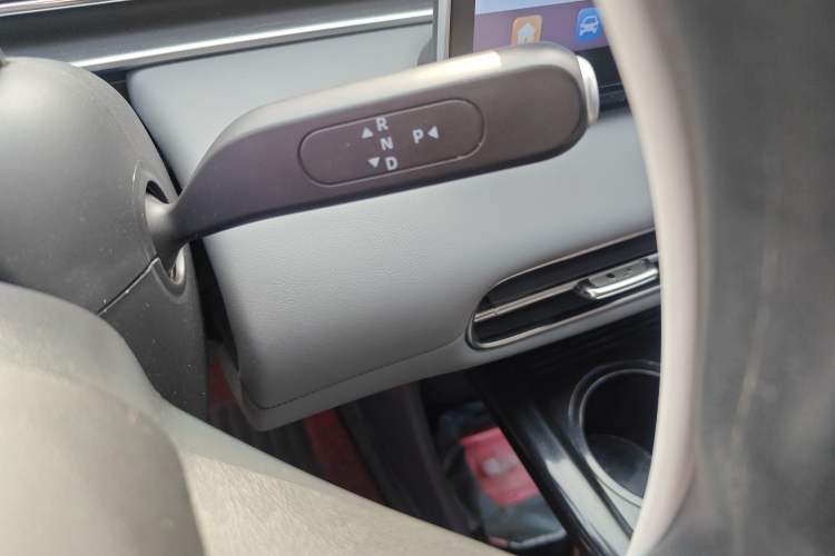 Used Dongfeng NAMMI 01 2025 330KM Youth Edition Gear Lever