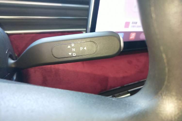 Used Dongfeng NAMMI 01 2025 330KM Youth Edition Gear Lever