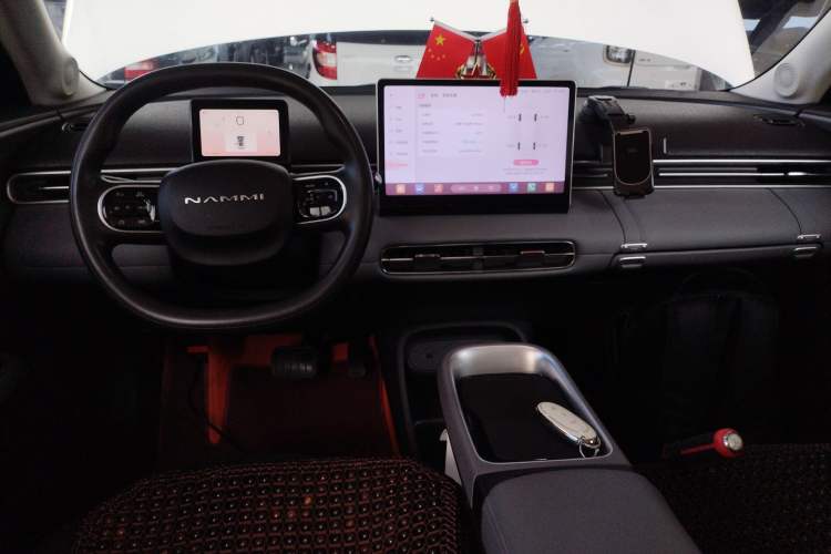 Used Dongfeng NAMMI 01 2025 330KM Youth Edition Interior 2