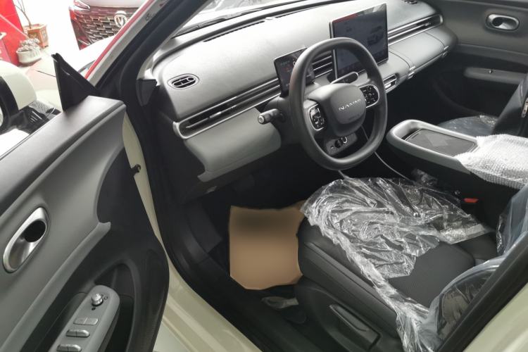 Used Dongfeng NAMMI 01 2025 330KM Youth Edition Interior 3