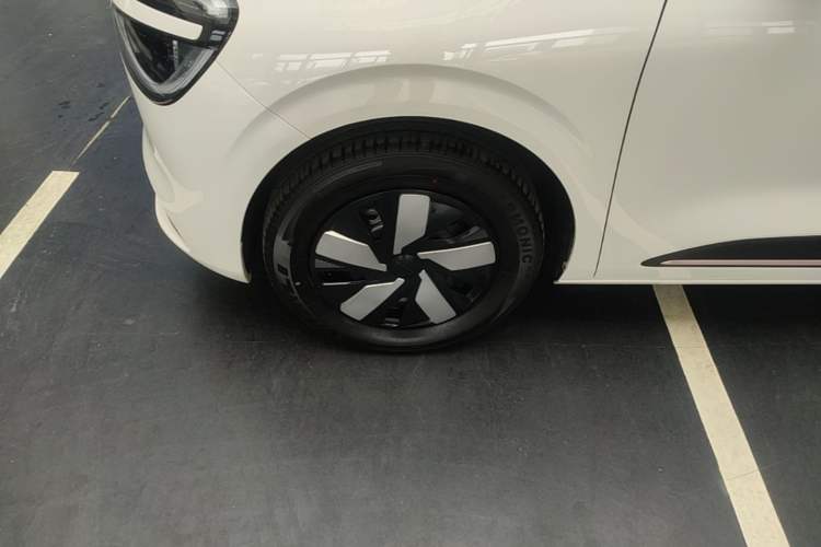 Used Dongfeng NAMMI 01 2025 330KM Youth Edition Left Front Wheel Hub