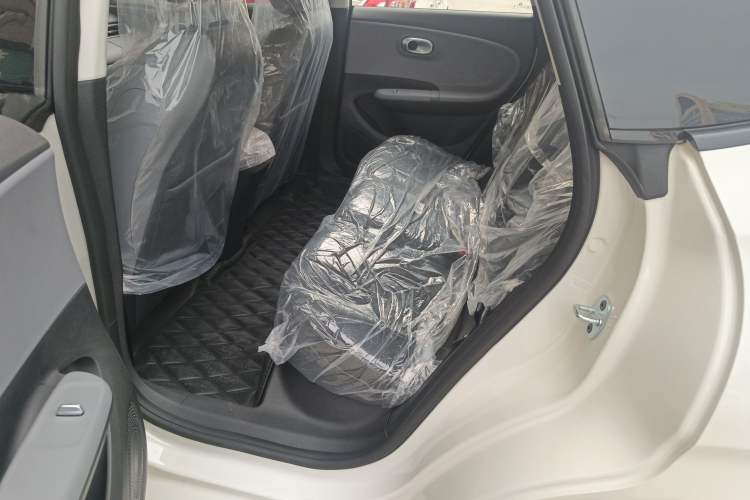 Used Dongfeng NAMMI 01 2025 330KM Youth Edition Left Rear Seat