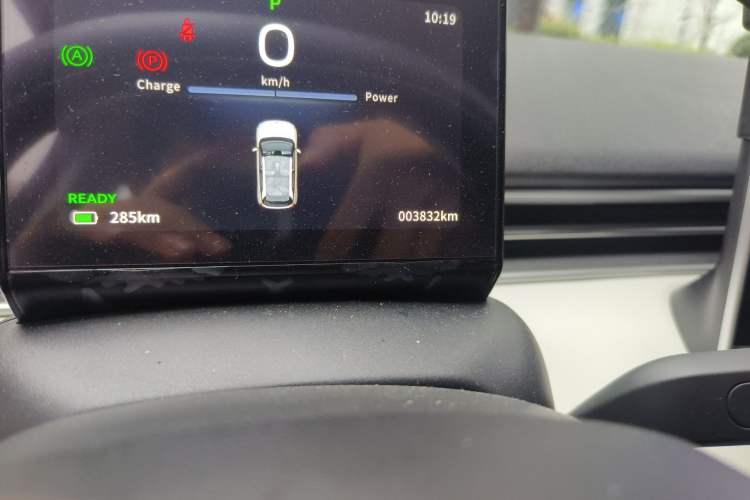 Used Dongfeng NAMMI 01 2025 330KM Youth Edition Odometer Close Up