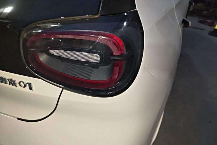 Used Dongfeng NAMMI 01 2025 Model 330 Driver Training Edition Right Rear Taillight