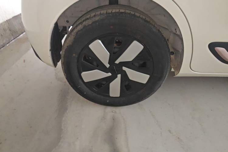 Used Dongfeng NAMMI 01 2025 330KM Youth Edition Right Rear Wheel Hub