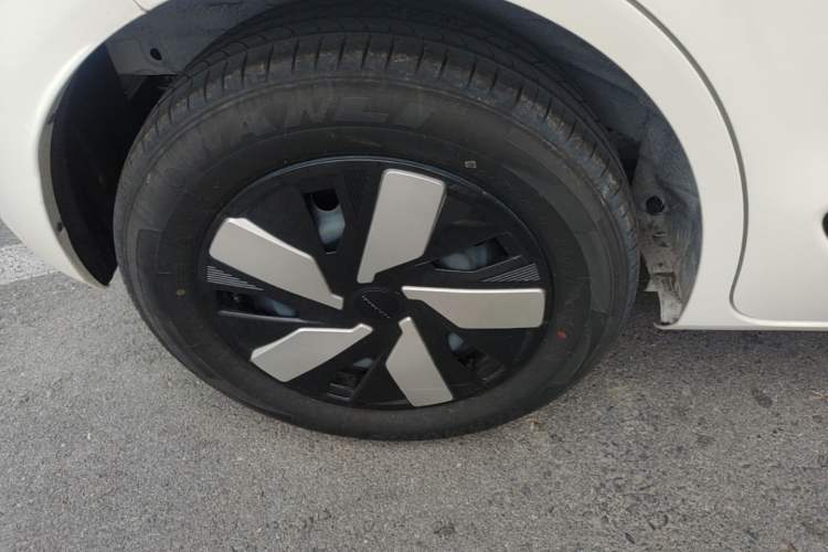Used Dongfeng NAMMI 01 2025 330KM Youth Edition Right Rear Wheel Hub