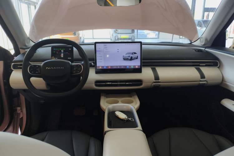 Used Dongfeng NAMMI 01 2026 Model Originality Edition 330Air Center Console