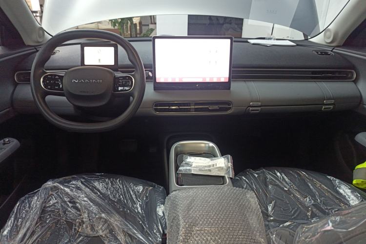 Used Dongfeng NAMMI 01 2026 Model Originality Edition 330Air Center Console