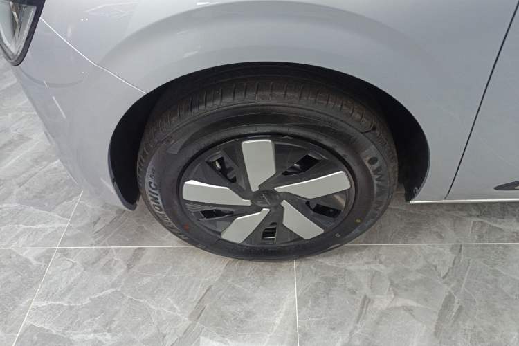 Used Dongfeng NAMMI 01 2026 Model Originality Edition 330Air Left Front Wheel Hub