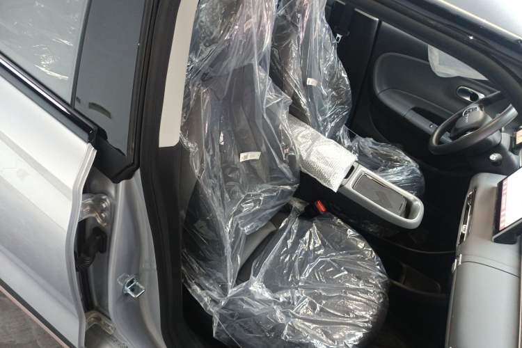 Used Dongfeng NAMMI 01 2026 Model Originality Edition 330Air Right Front Seat