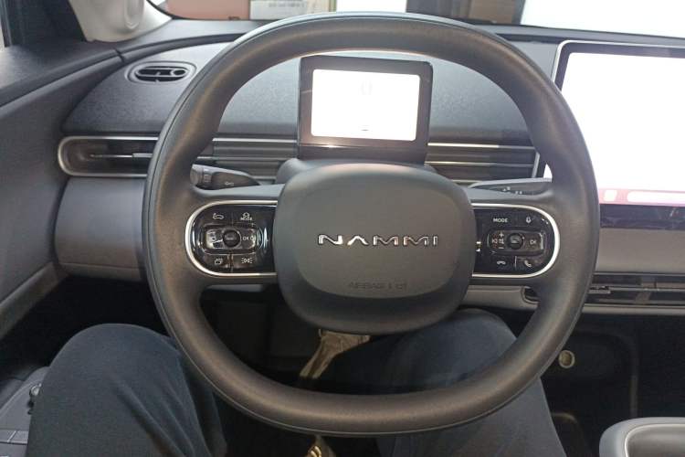 Used Dongfeng NAMMI 01 2026 Model Originality Edition 330Air Steering Wheel