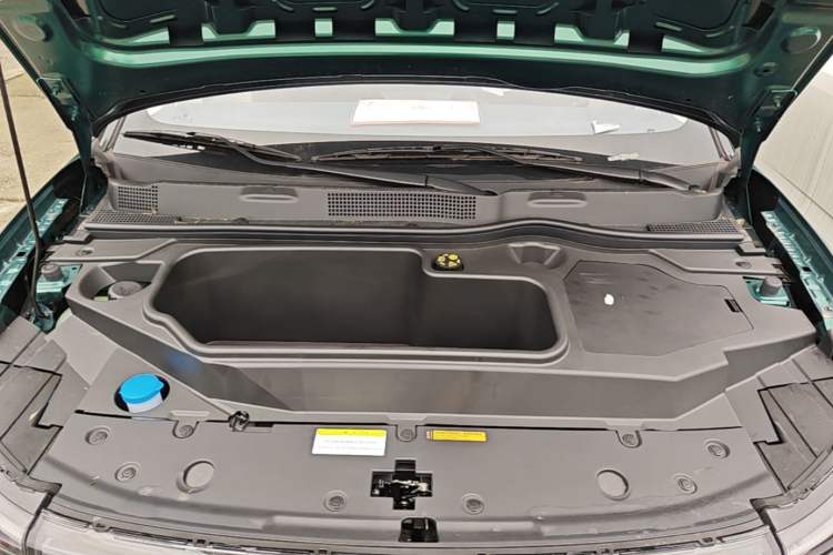 Used Dongfeng NAMMI 01 2026 Model, Beloved Edition 430 Ultra Engine Bay
