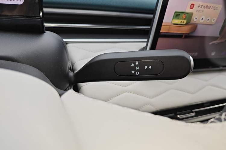 Used Dongfeng NAMMI 01 2026 Model, Beloved Edition 430 Ultra Gear Lever
