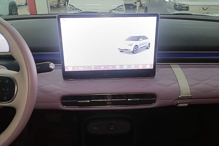 Used Dongfeng NAMMI 01 2026 Model, Beloved Edition 430 Ultra Audio And AC Panel