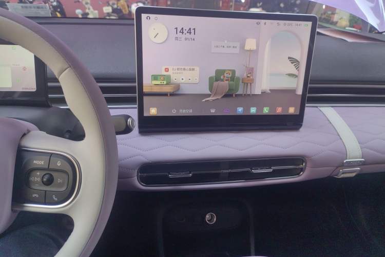 Used Dongfeng NAMMI 01 2026 Model, Beloved Edition 330 Ultra Audio And AC Panel