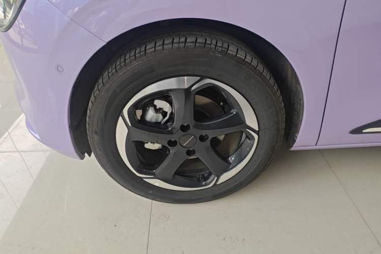 Used Dongfeng NAMMI 01 2026 Model, Beloved Edition 430 Ultra Left Front Wheel Hub