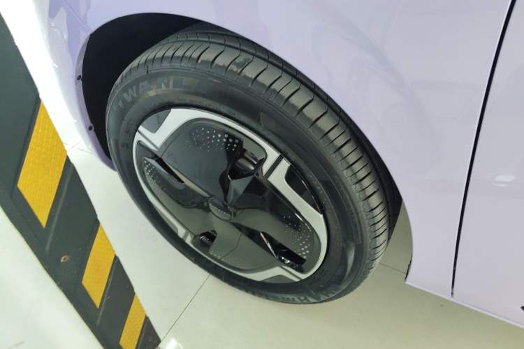 Used Dongfeng NAMMI 01 2026 Model, Beloved Edition 330 Ultra Left Front Wheel Hub