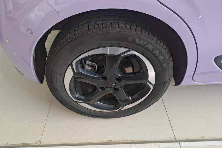 Used Dongfeng NAMMI 01 2026 Model, Beloved Edition 430 Ultra Right Rear Wheel Hub