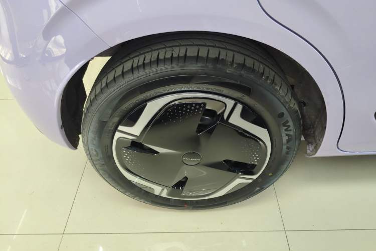 Used Dongfeng NAMMI 01 2026 Model, Beloved Edition 330 Ultra Right Rear Wheel Hub