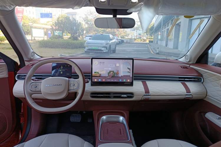 Used Dongfeng NAMMI 01 2026 Model Originality Edition 330Plus Center Console