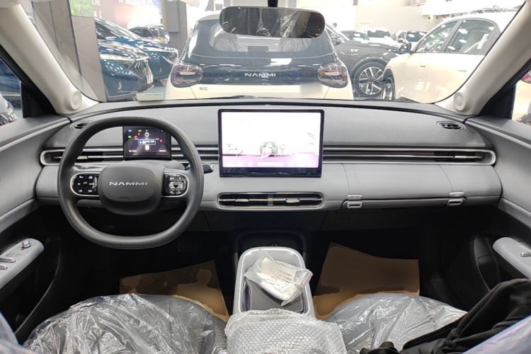 Used Dongfeng NAMMI 01 2026 Model Originality Edition 330Air Center Console