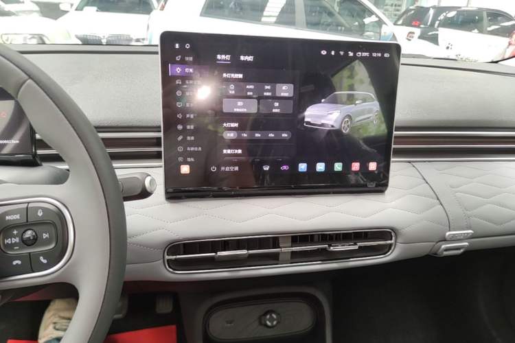Used Dongfeng NAMMI 01 2026 Model, Beloved Edition 330 Ultra Audio And AC Panel