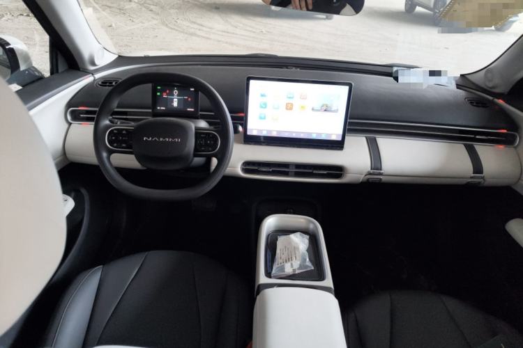 Used Dongfeng NAMMI 01 2026 Model Originality Edition 330Air Center Console