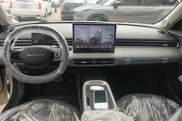 Used Dongfeng NAMMI 01 2026 Model Originality Edition 330Air Center Console