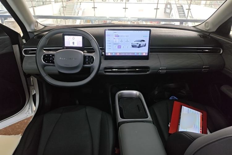 Used Dongfeng NAMMI 01 2026 Model Originality Edition 330Plus Center Console